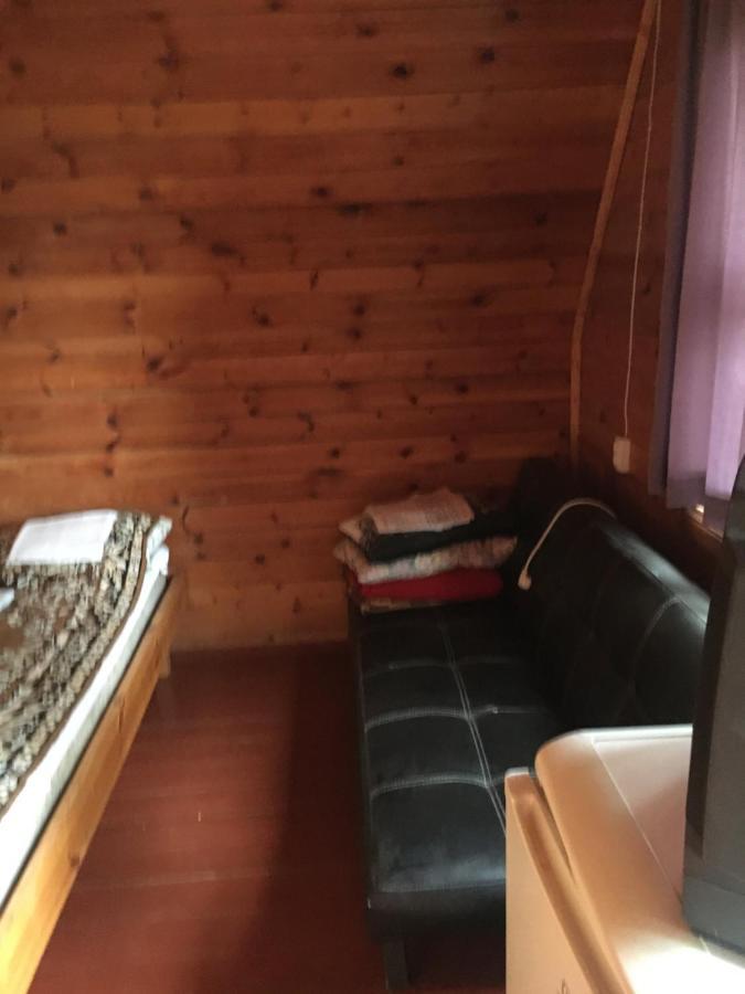 Номера В Деревянных Домиках Hotell Fontanka Exteriör bild