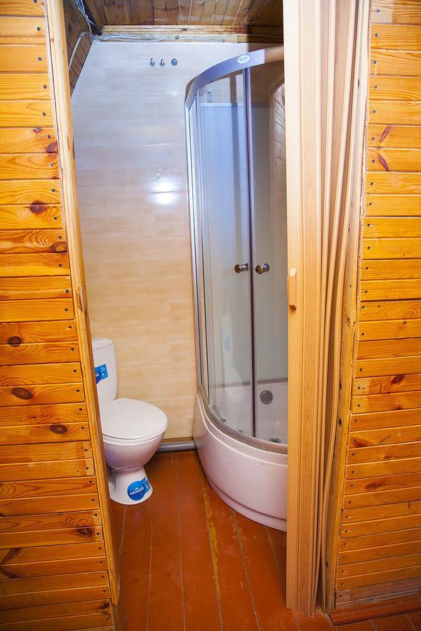 Номера В Деревянных Домиках Hotell Fontanka Exteriör bild